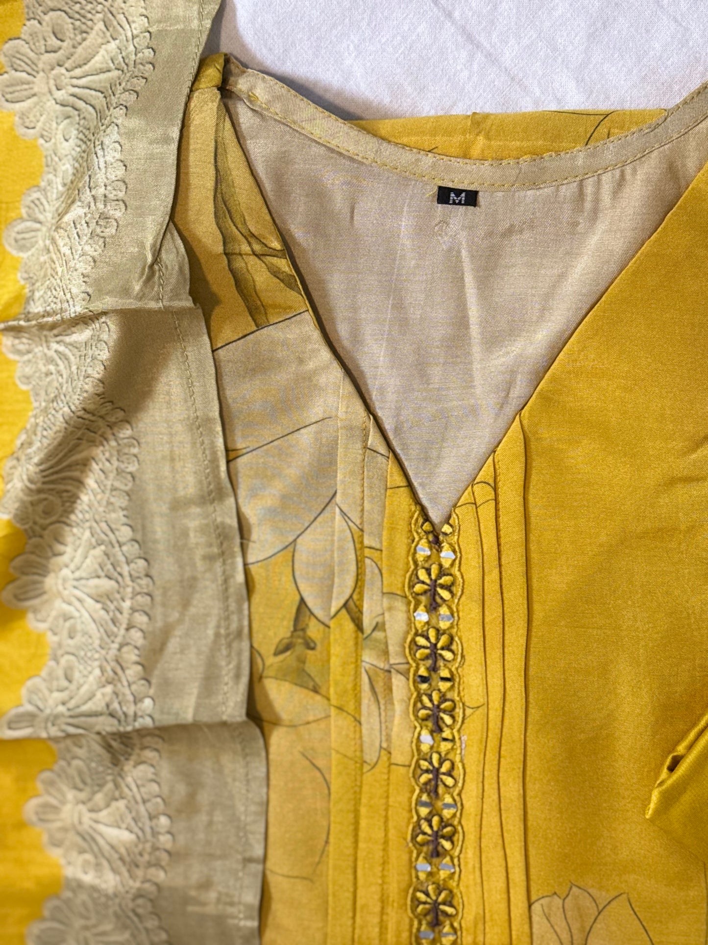 DM2303 - Yellow Muslin Set