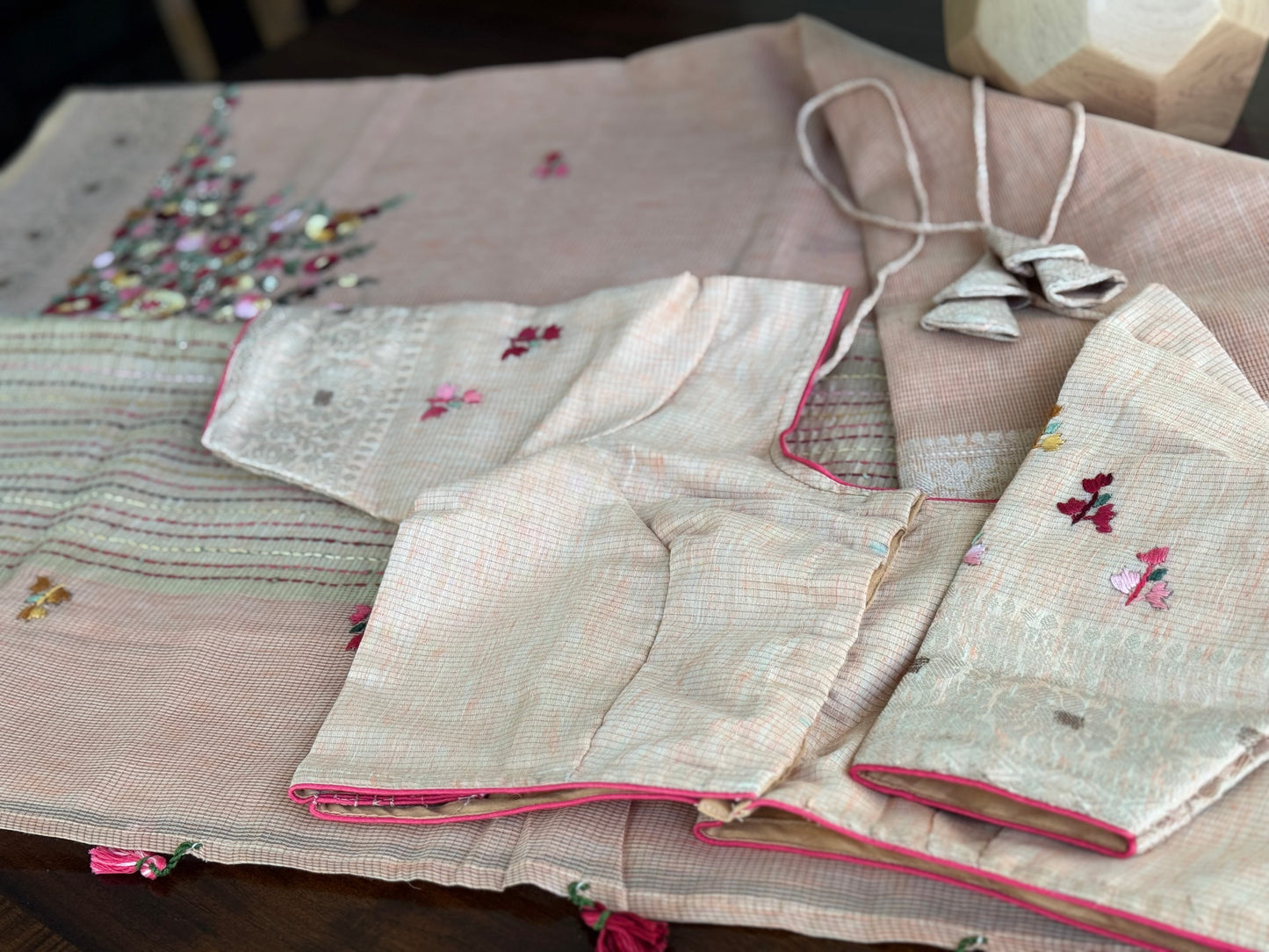 SF2002 - French knot Kota saree