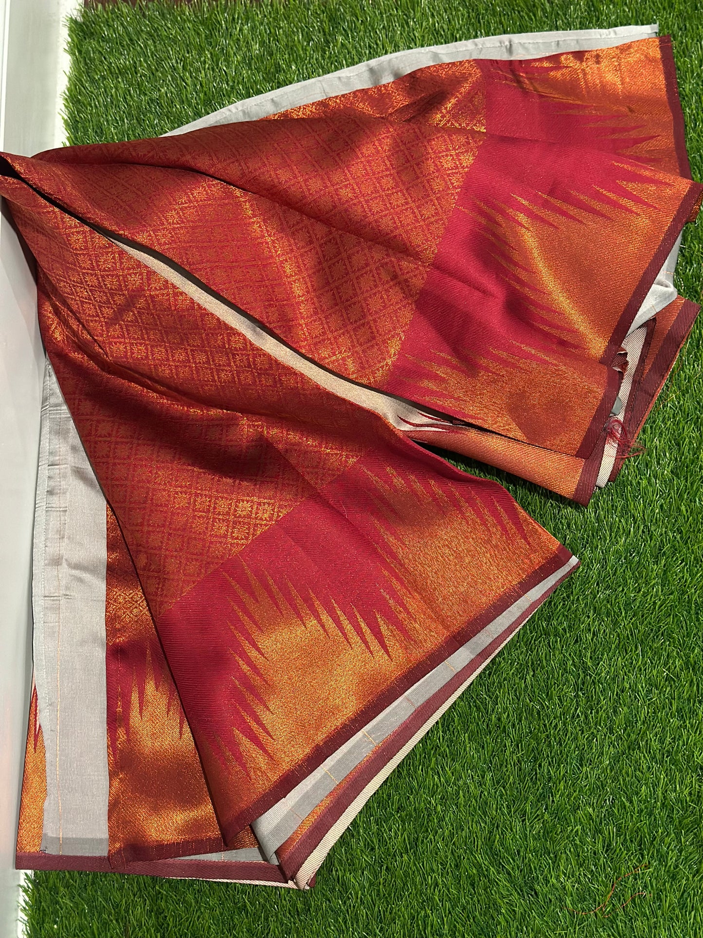 SY19031 - Kanchi Semi Silk temple border Saree(Maroon)