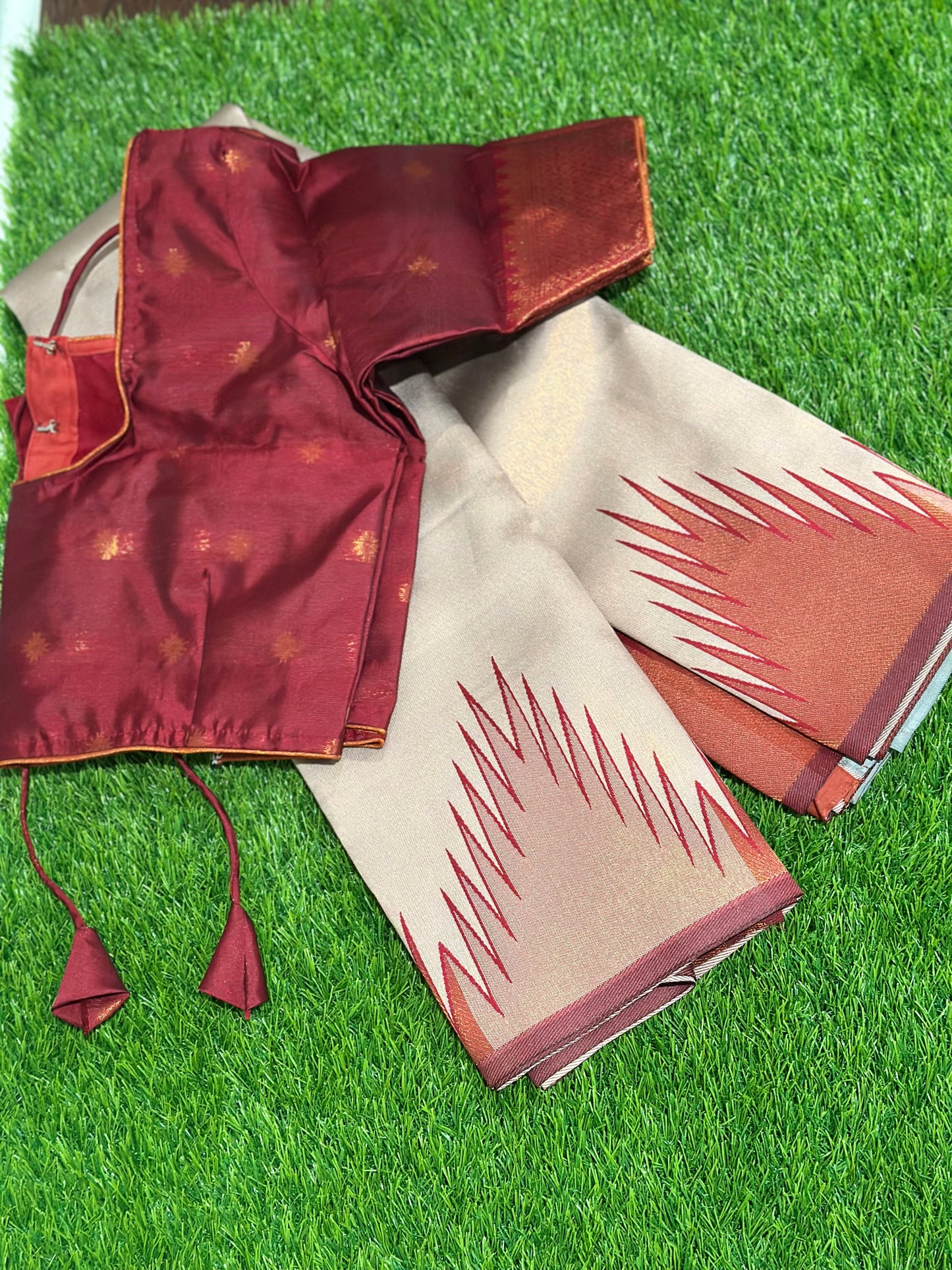 SY19031 - Kanchi Semi Silk temple border Saree(Maroon)