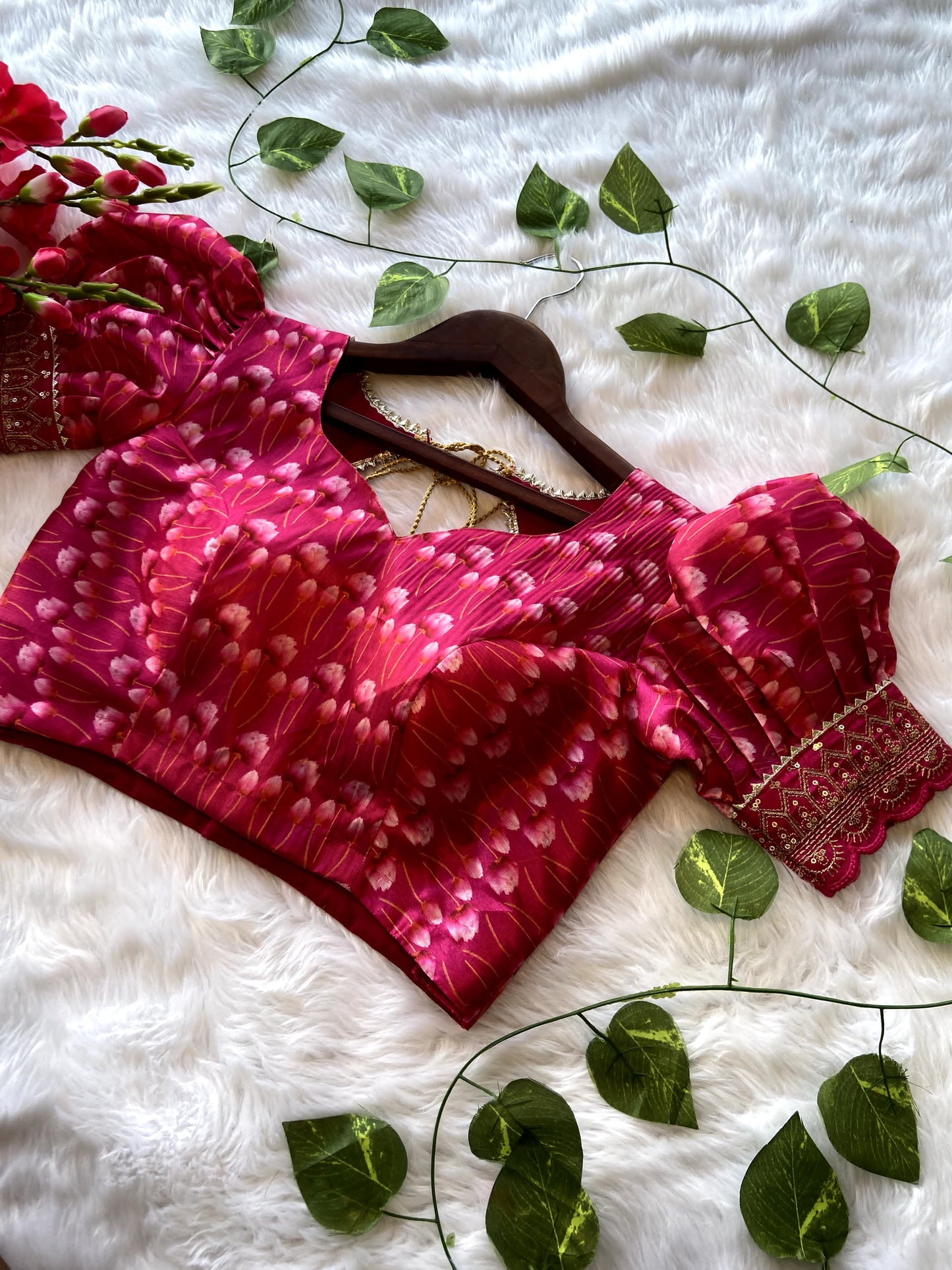 SO0801 - Flower print Saree